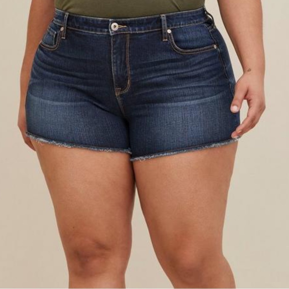 Torrid High Rise A-Line Shortie Short denim cut off shorts size 24
